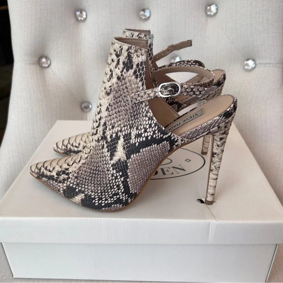 Steve Madden Shoes - Steve Madden Snake Print Heel